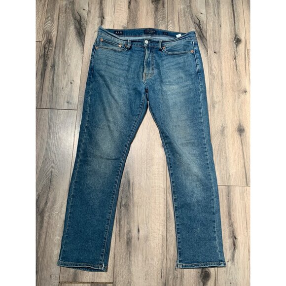 Lucky Brand Men’s 410 Athletic Slim 32 Waist 30 Inseam Blue Denim Jeans - Picture 1 of 7